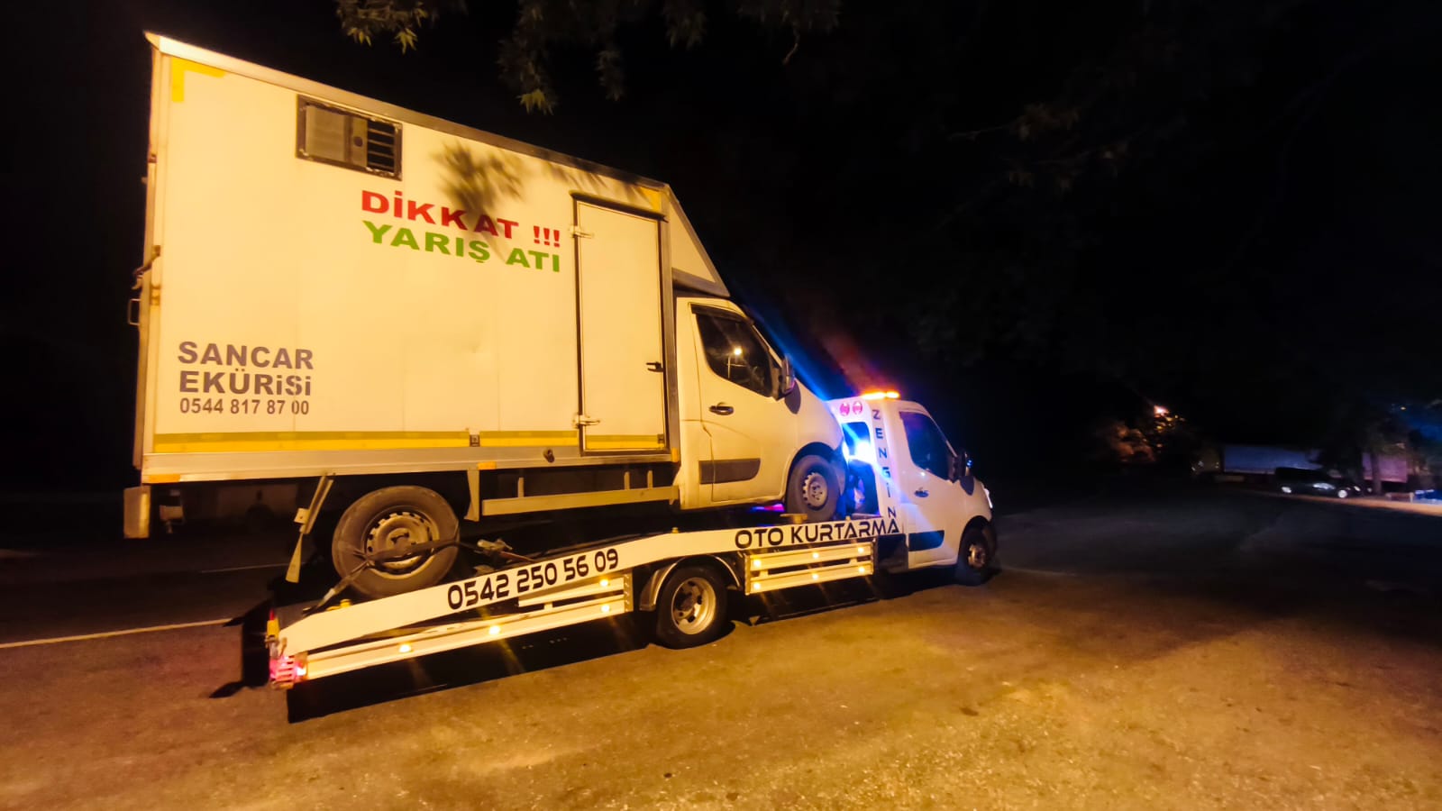 Acil yol yardım çalışması